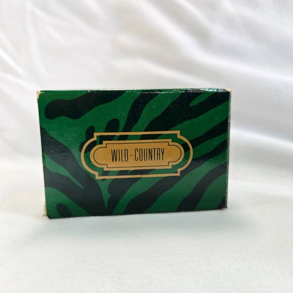 Avon Wild Country Soap Bar and Deodorant Talc Sealed Vintage Rare Green Package - Picture 4 of 10
